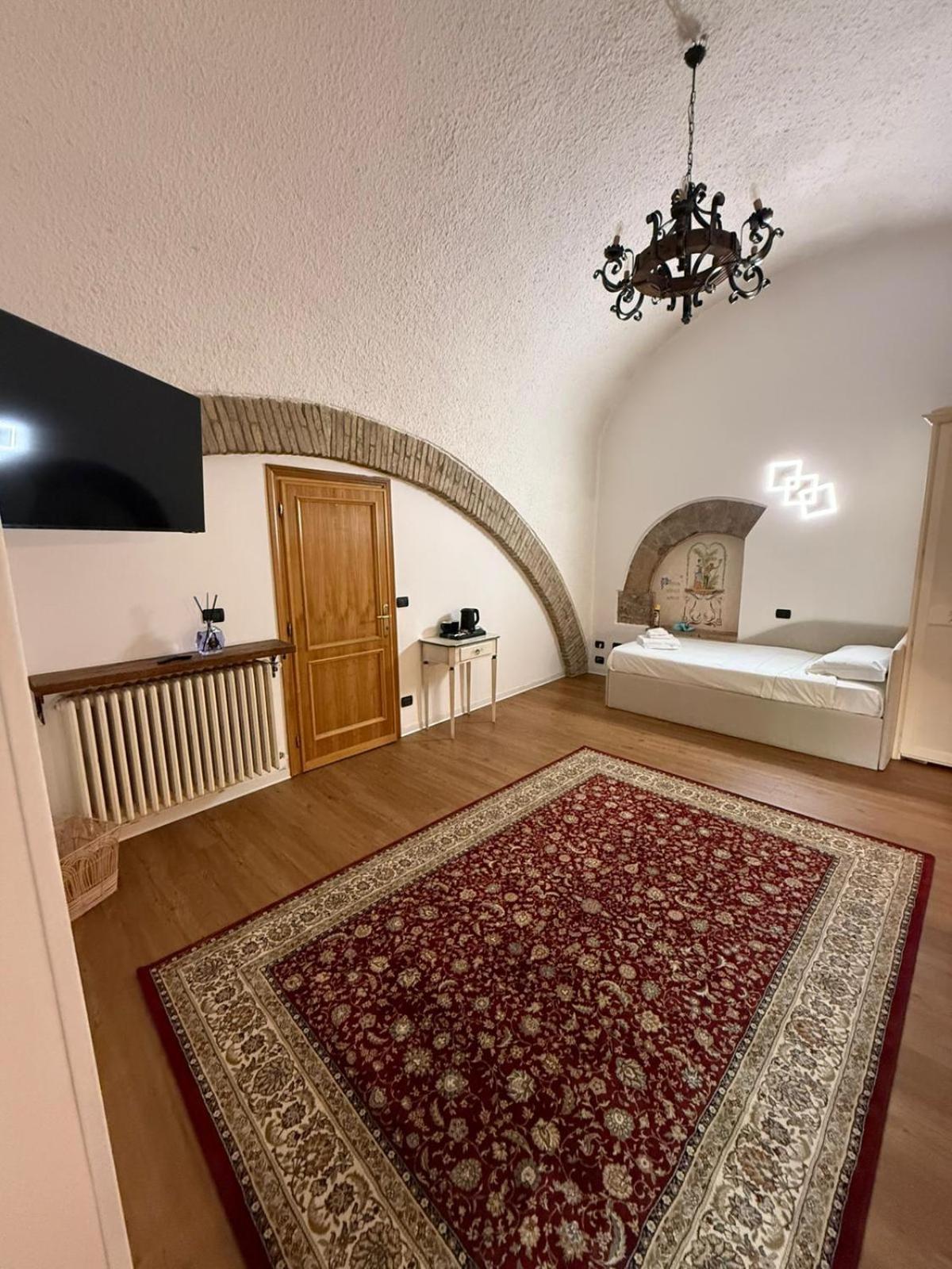 אסיסי Hotel Lieto Soggiorno מראה חיצוני תמונה