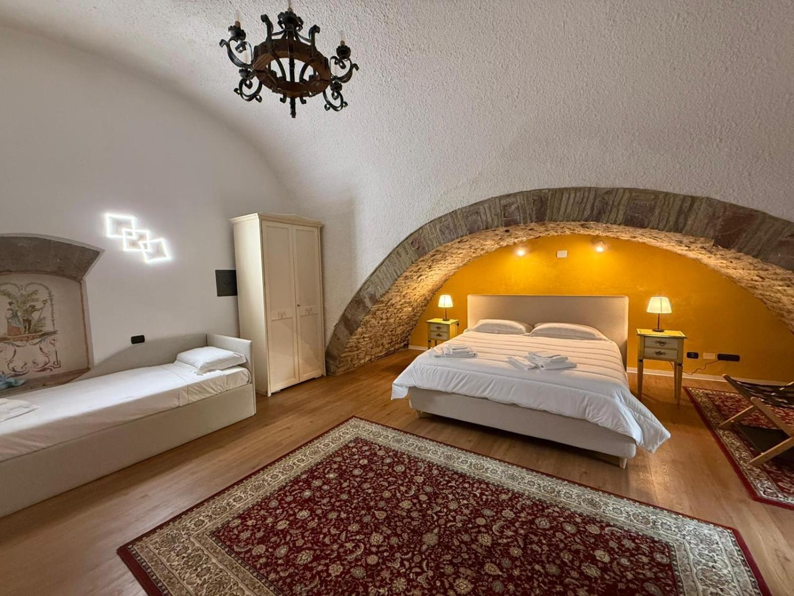 אסיסי Hotel Lieto Soggiorno מראה חיצוני תמונה